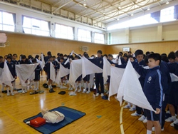 三角巾を用いた応急手当